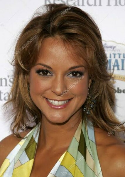 Eva LaRue photo