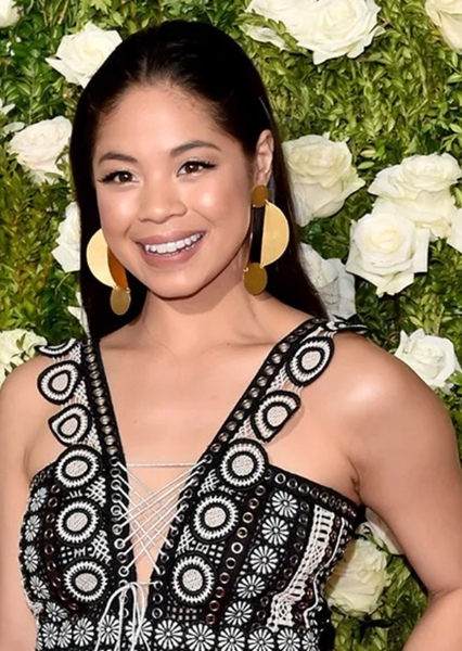 Eva Noblezada photo