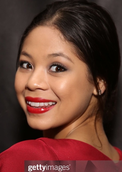 Eva Noblezada photo