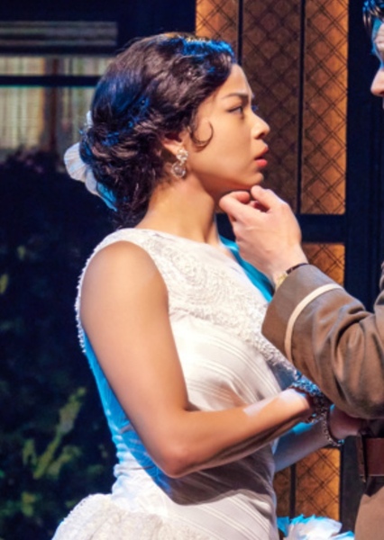 Eva Noblezada photo