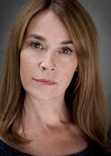 Eva Pope photo