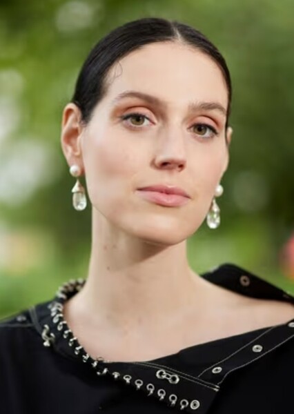 Eva Victor photo