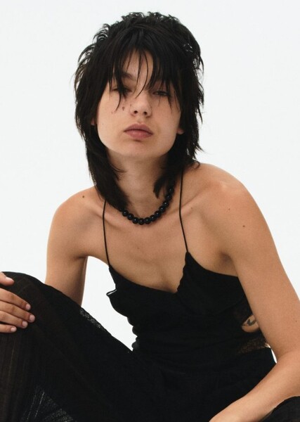 Eva Yelmani photo