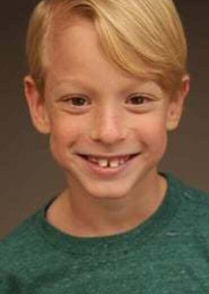 Evan Agos photo