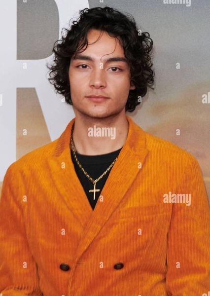 Evan Evagora photo