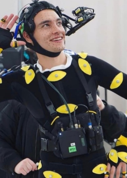 Evan Evagora photo