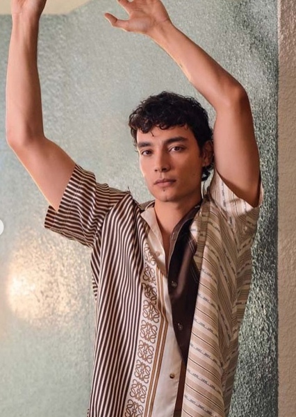 Evan Evagora photo