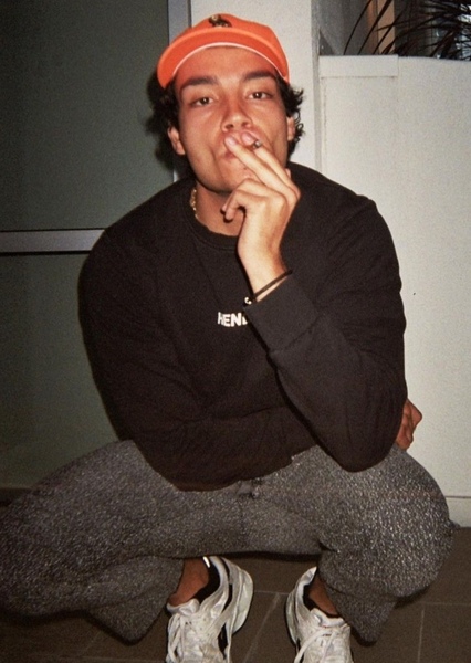 Evan Evagora photo