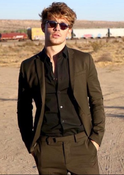 Evan Hofer photo