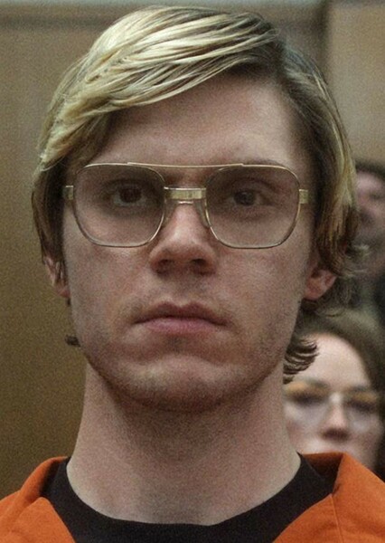 Evan Peters