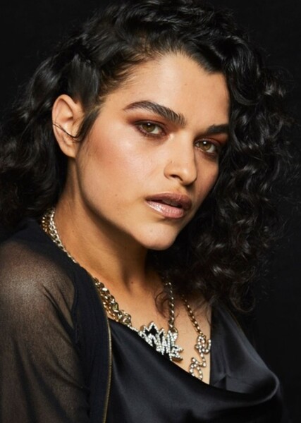 Eve Harlow