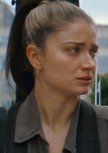 Eve Hewson photo