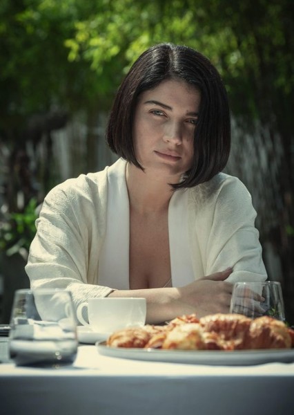 Eve Hewson photo