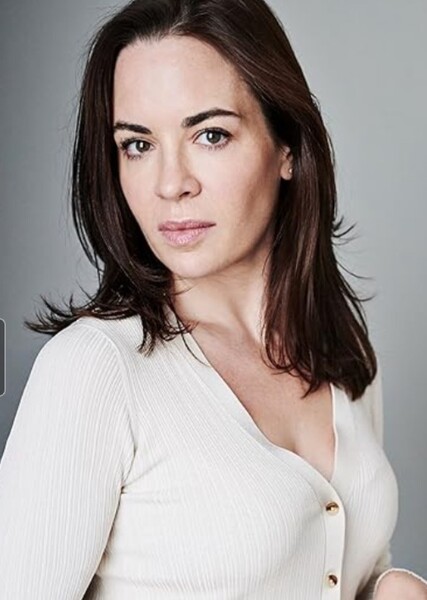 Eve Macklin photo
