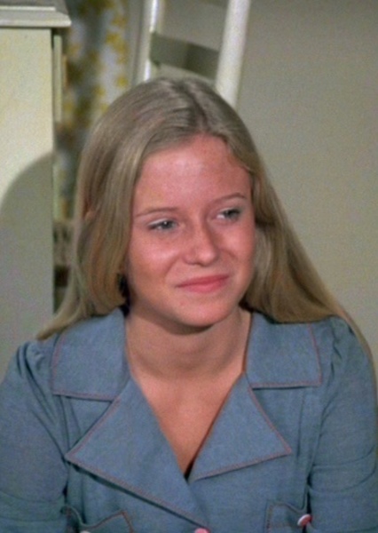 Eve Plumb photo
