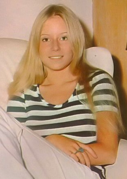 Eve Plumb photo