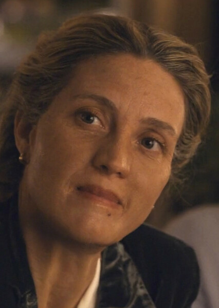 Evelyne Brochu photo