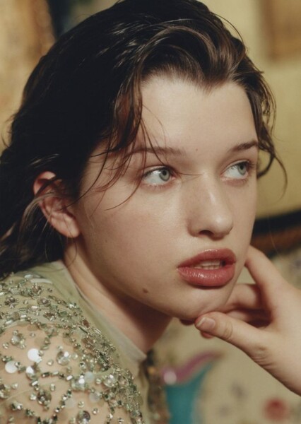 Ever Anderson photo