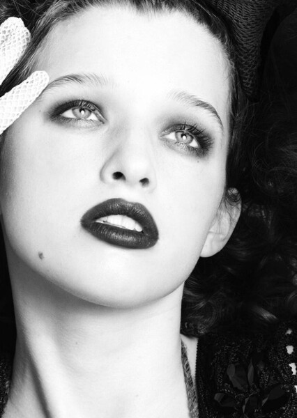 Ever Anderson photo