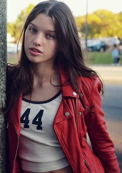 Ever Anderson photo