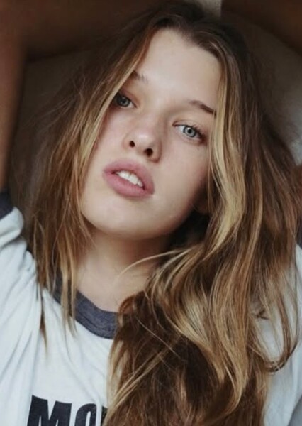 Ever Anderson photo