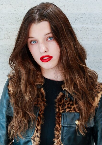 Ever Anderson photo