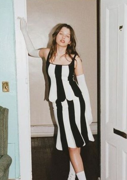 Ever Anderson photo