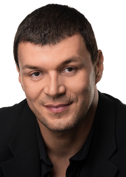 Yevgeniy Kartashov photo