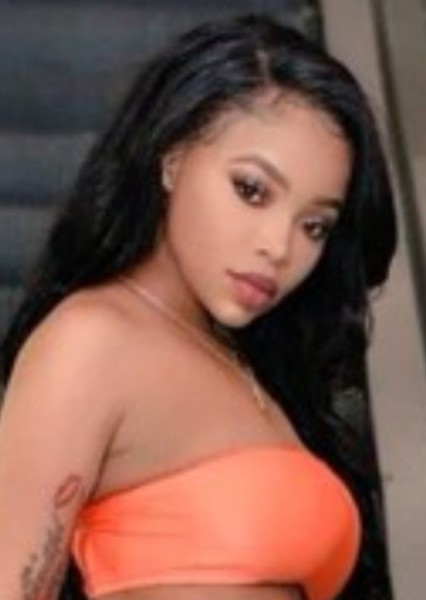 Faith Nketsi photo