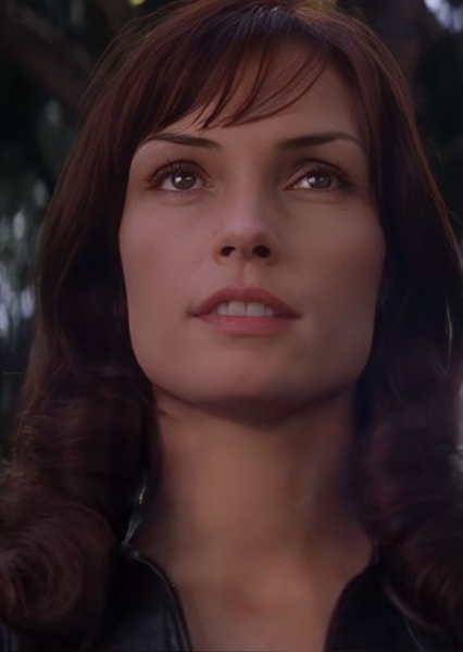 Famke Janssen photo