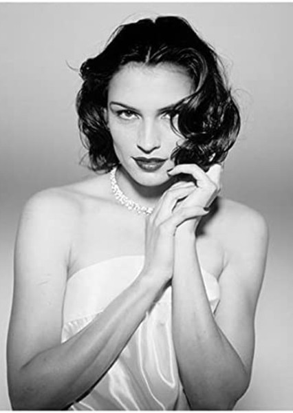 Famke Janssen photo