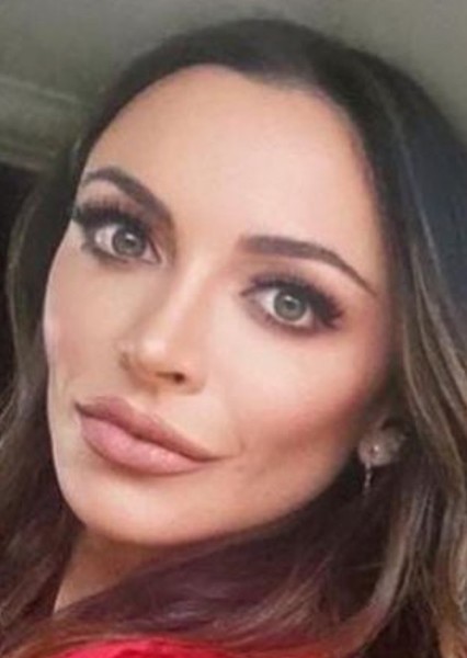 Farrah Aldjufrie photo