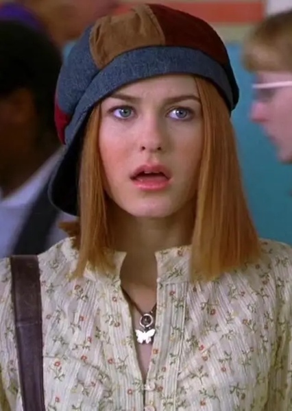 Farrah James
