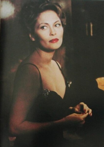 Faye Dunaway photo