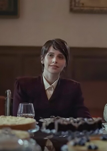 Felicity Jones photo