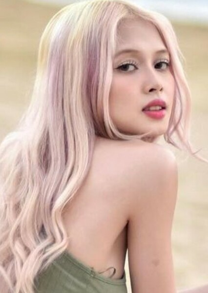 Feni Fitriyanti photo