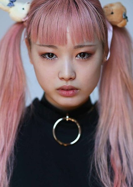 Fernanda Ly photo