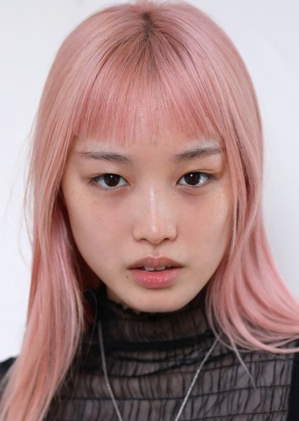 Fernanda Ly photo