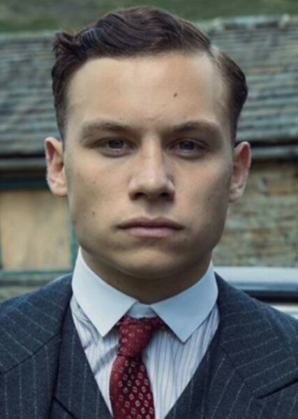 Finn Cole