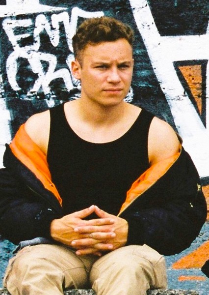 Finn Cole photo