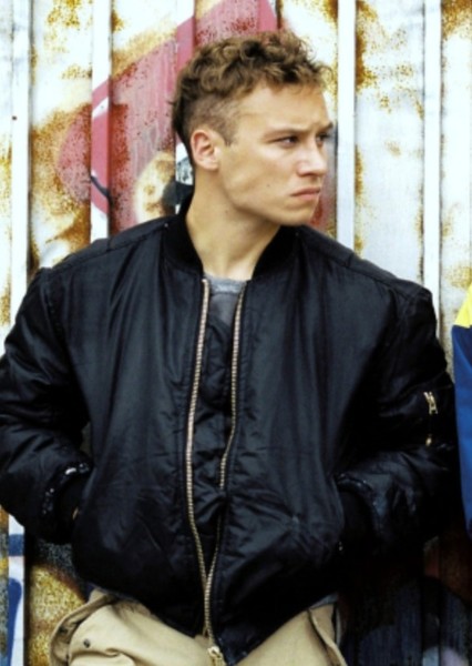 Finn Cole photo