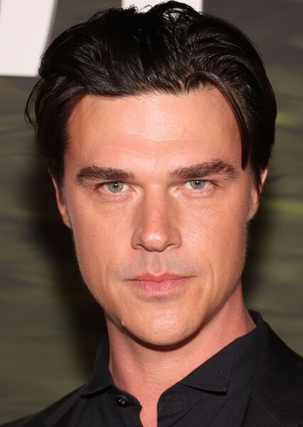 Finn Wittrock photo
