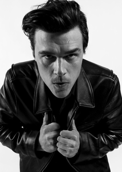 Finn Wittrock photo
