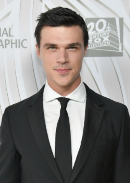 Finn Wittrock photo
