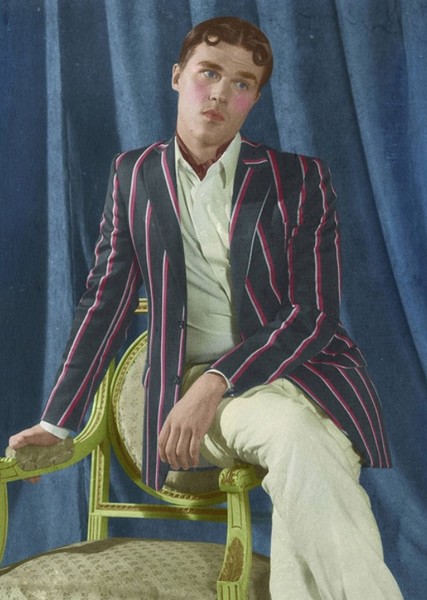 Finn Wittrock photo