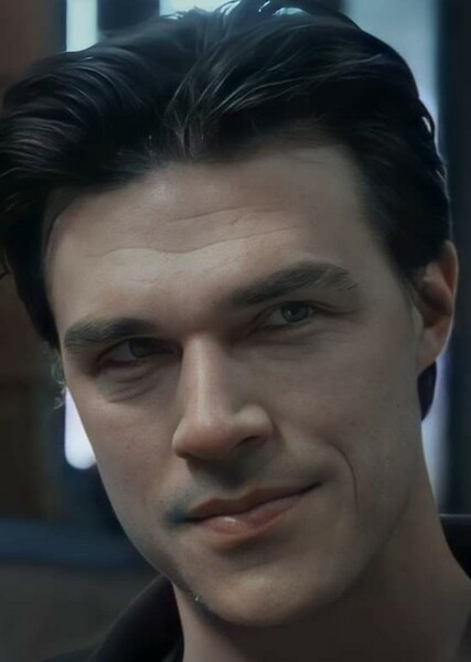 Finn Wittrock photo