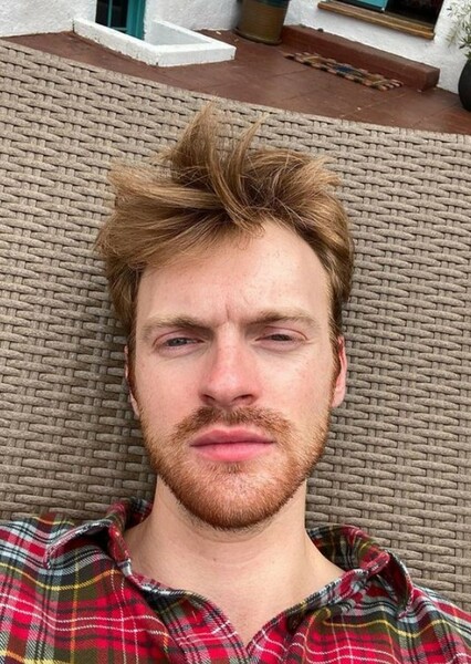 FINNEAS photo
