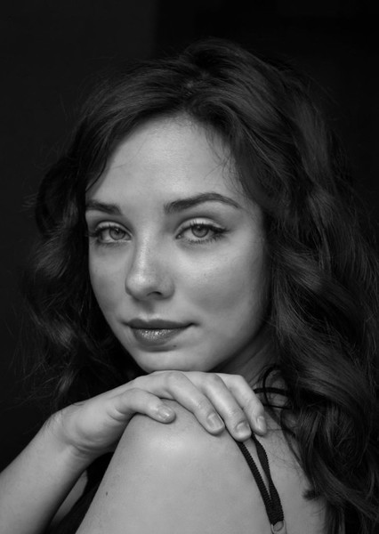 Fiona Palomo photo