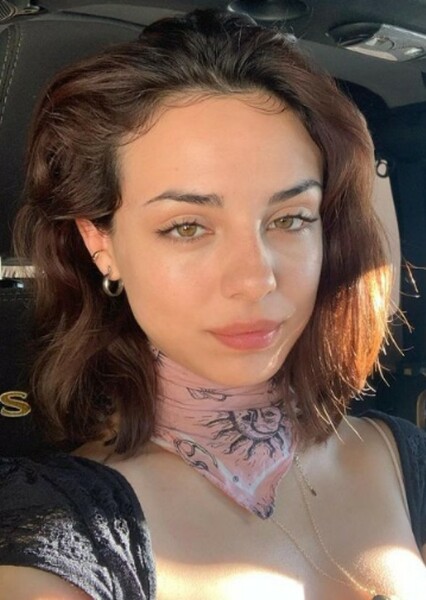 Fiona Palomo photo
