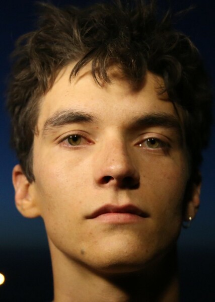 Fionn Whitehead photo